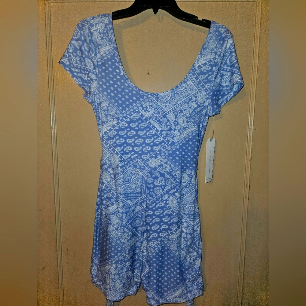 Almost famous romper